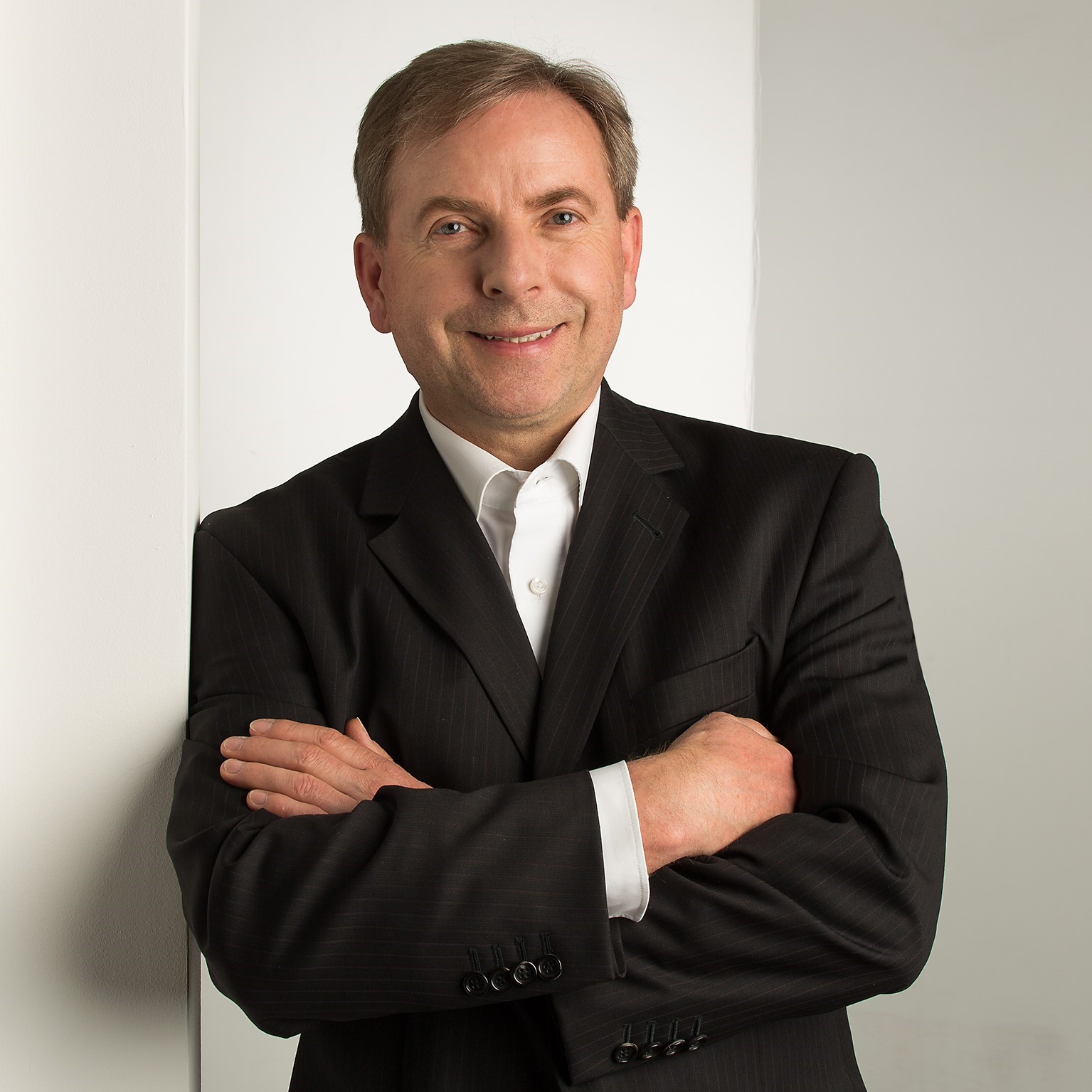 Dr. Roland Käfer